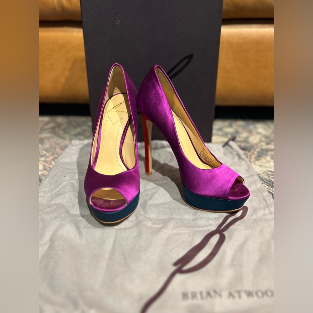 Brian Atwood Renza Pump